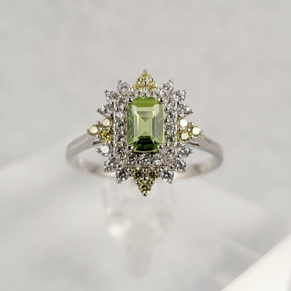 Antique Style Sterling 1ct Natural Peridot Ring - Picture 4 of 13